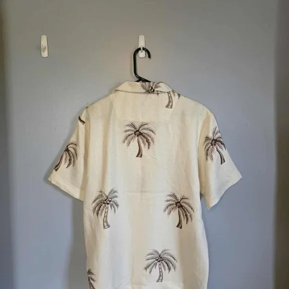 NWT Malibu Tropical Palm Button Down with Linen Look - Picture 4 of 8